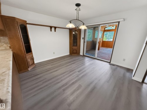 11327 25 Avenue Nw, Edmonton, AB - Indoor Photo Showing Other Room