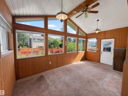 11327 25 Avenue Nw, Edmonton, AB - Indoor Photo Showing Other Room