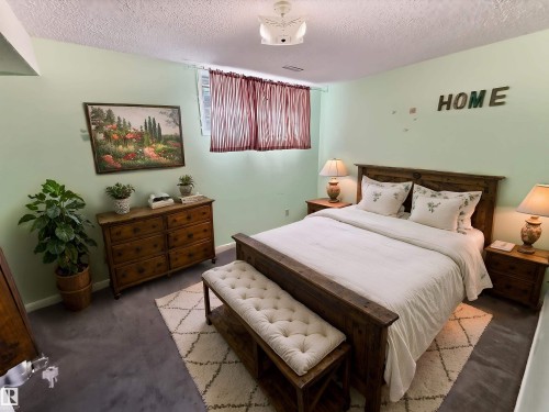 11327 25 Avenue Nw, Edmonton, AB - Indoor Photo Showing Bedroom