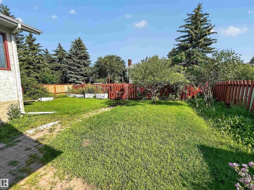 11327 25 Avenue Nw, Edmonton, AB - Outdoor