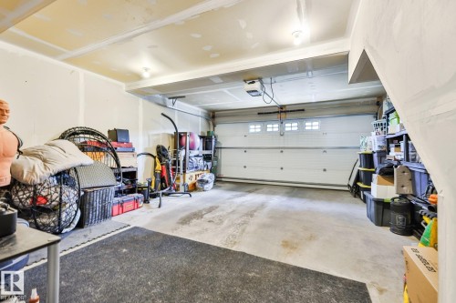 3019 151 Avenue Nw, Edmonton, AB - Indoor Photo Showing Garage