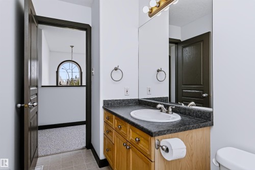 536 Highland Drive, Sherwood Park, AB - Indoor Photo Showing Bathroom