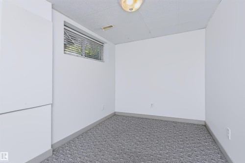 536 Highland Drive, Sherwood Park, AB - Indoor Photo Showing Other Room