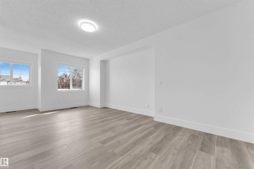 336 Wild Rose Way Nw, Edmonton, AB - Indoor Photo Showing Other Room