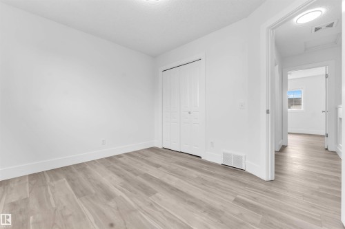 336 Wild Rose Way Nw, Edmonton, AB - Indoor Photo Showing Other Room
