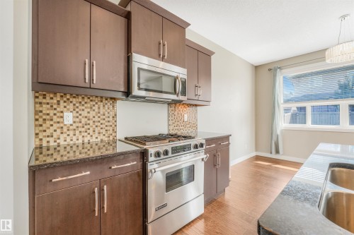 13525 162A Avenue Nw, Edmonton, AB - Indoor Photo Showing Kitchen