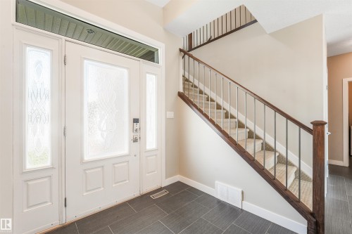 13525 162A Avenue Nw, Edmonton, AB - Indoor Photo Showing Other Room
