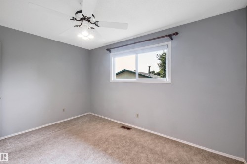 14928 69 Street Nw, Edmonton, AB - Indoor Photo Showing Other Room