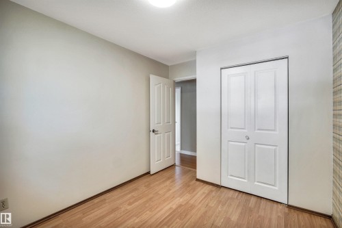 14928 69 Street Nw, Edmonton, AB - Indoor Photo Showing Other Room