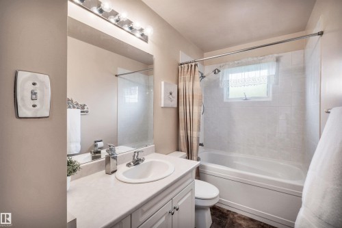 14928 69 Street Nw, Edmonton, AB - Indoor Photo Showing Bathroom