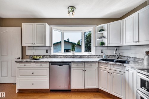 14928 69 Street Nw, Edmonton, AB - Indoor Photo Showing Kitchen With Double Sink