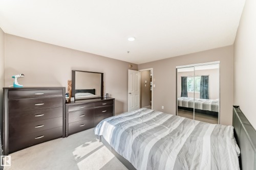 16311 95 Street Nw, Edmonton, AB - Indoor Photo Showing Bedroom