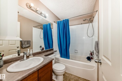 16311 95 Street Nw, Edmonton, AB - Indoor Photo Showing Bathroom