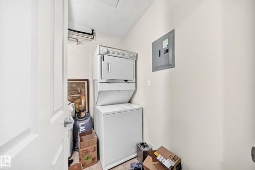 16311 95 Street Nw, Edmonton, AB - Indoor Photo Showing Laundry Room