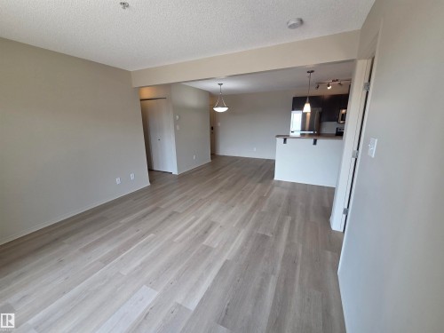 #223 1180 Hyndman Rd Nw, Edmonton, AB - Indoor Photo Showing Other Room