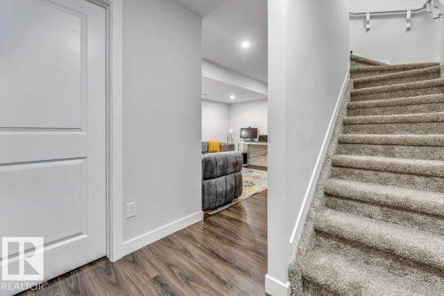 9445 Colak Lane Sw, Edmonton, AB - Indoor Photo Showing Other Room