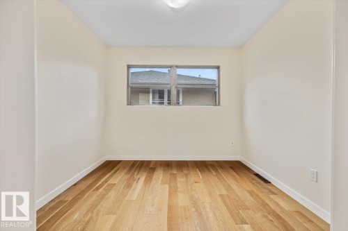 10415 98 Avenue, Fort Saskatchewan, AB - Indoor Photo Showing Other Room