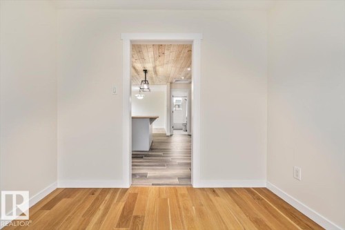10415 98 Avenue, Fort Saskatchewan, AB - Indoor Photo Showing Other Room