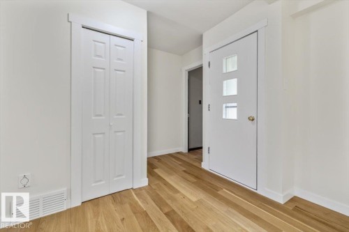10415 98 Avenue, Fort Saskatchewan, AB - Indoor Photo Showing Other Room