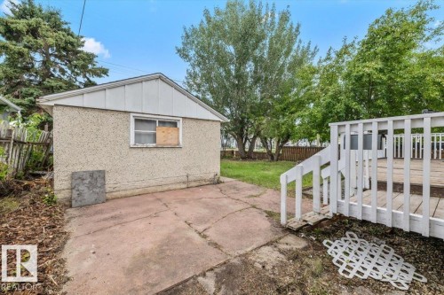 10415 98 Avenue, Fort Saskatchewan, AB - Outdoor