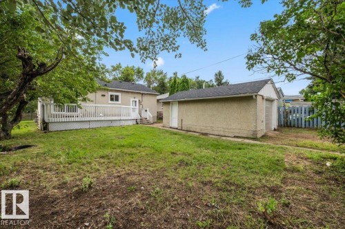 10415 98 Avenue, Fort Saskatchewan, AB - Outdoor