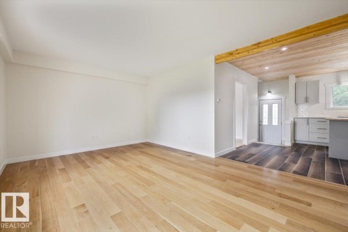 10415 98 Avenue, Fort Saskatchewan, AB - Indoor Photo Showing Other Room