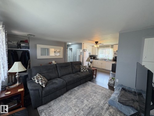 10216 108 Avenue, Westlock, AB - Indoor Photo Showing Living Room