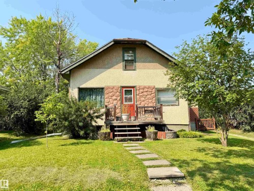5040 49 Street   Drayton Valley, AB T7A 1C9