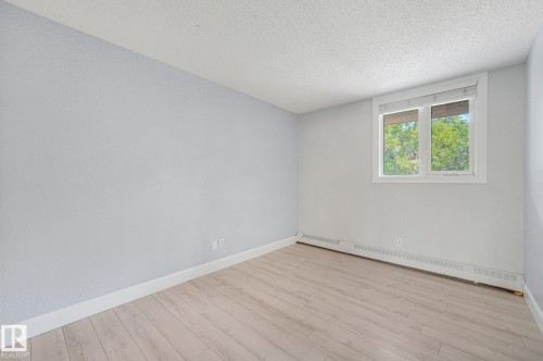 #302 9916 113 St Nw, Edmonton, AB - Indoor Photo Showing Other Room
