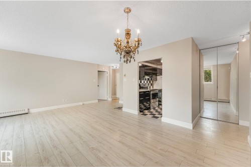 #302 9916 113 St Nw, Edmonton, AB - Indoor