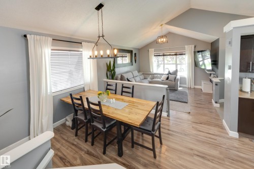 7904 13 Avenue Sw, Edmonton, AB - Indoor Photo Showing Dining Room