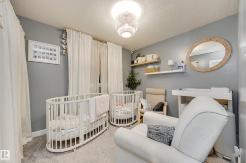 7904 13 Avenue Sw, Edmonton, AB - Indoor Photo Showing Other Room