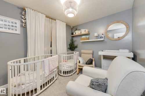 7904 13 Avenue Sw, Edmonton, AB - Indoor Photo Showing Bedroom