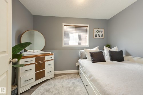 7904 13 Avenue Sw, Edmonton, AB - Indoor Photo Showing Bedroom