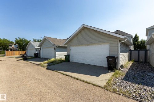7904 13 Avenue Sw, Edmonton, AB - Outdoor