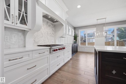 1305 Hainstock Way Sw, Edmonton, AB - Indoor Photo Showing Kitchen
