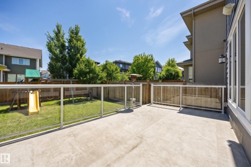1305 Hainstock Way Sw, Edmonton, AB - Outdoor