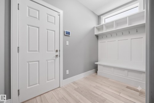 1305 Hainstock Way Sw, Edmonton, AB - Indoor Photo Showing Other Room