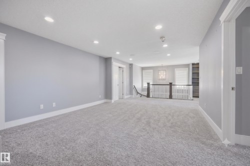1305 Hainstock Way Sw, Edmonton, AB - Indoor Photo Showing Other Room