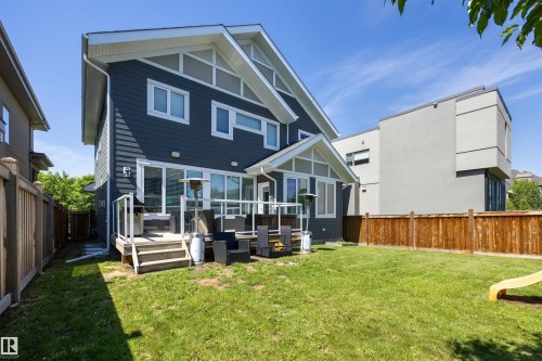 1305 Hainstock Way Sw, Edmonton, AB - Outdoor