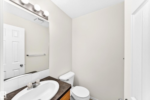 #93 230 Edwards Dr Sw, Edmonton, AB - Indoor Photo Showing Bathroom