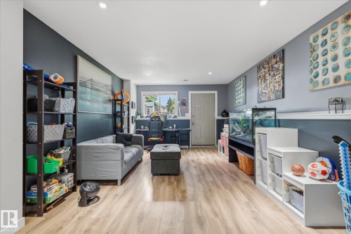 79 Greystone Drive, Spruce Grove, AB - Indoor Photo Showing Other Room