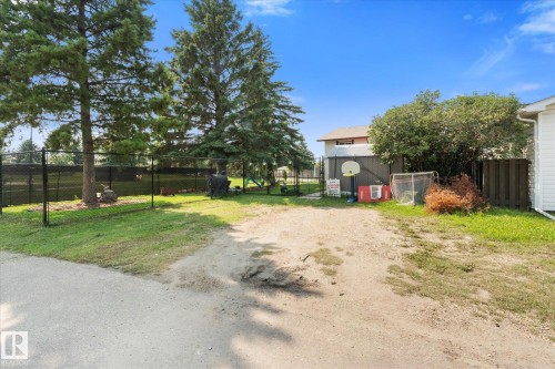 79 Greystone Drive, Spruce Grove, AB - Outdoor