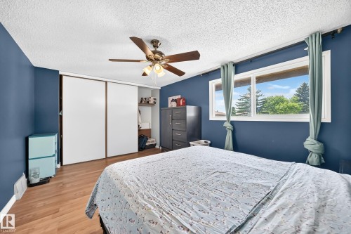 14029 30 Street Nw, Edmonton, AB - Indoor Photo Showing Bedroom