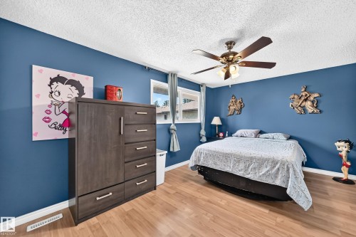 14029 30 Street Nw, Edmonton, AB - Indoor Photo Showing Bedroom