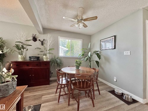 119 Garland Crescent, Sherwood Park, AB - Indoor Photo Showing Dining Room