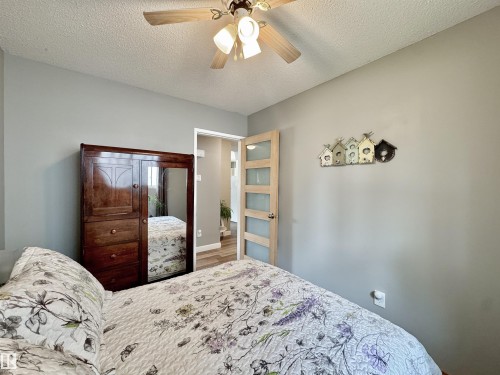 119 Garland Crescent, Sherwood Park, AB - Indoor Photo Showing Bedroom