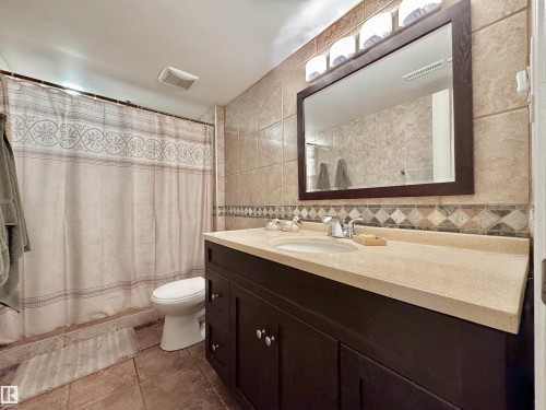 119 Garland Crescent, Sherwood Park, AB - Indoor Photo Showing Bathroom