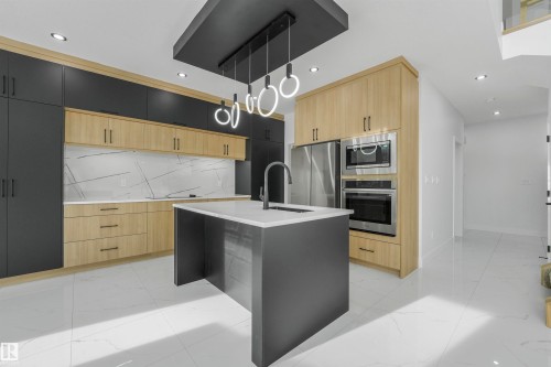 3033 7A Avenue Sw, Edmonton, AB - Indoor Photo Showing Kitchen