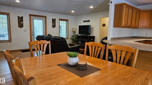 7 Andrew Drive, Rural Athabasca County, AB - Indoor Photo Showing Dining Room